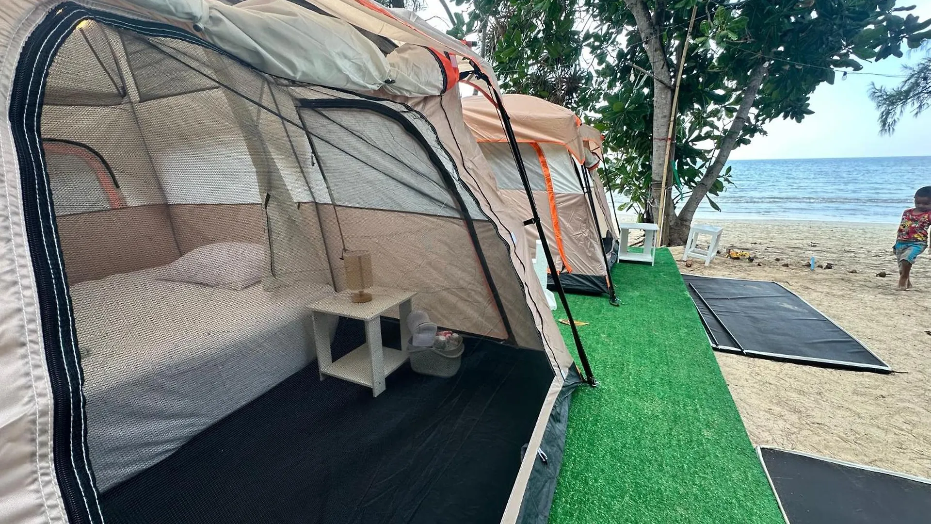 Hostel Garden Beach Bungalows Ko Lanta Thailand