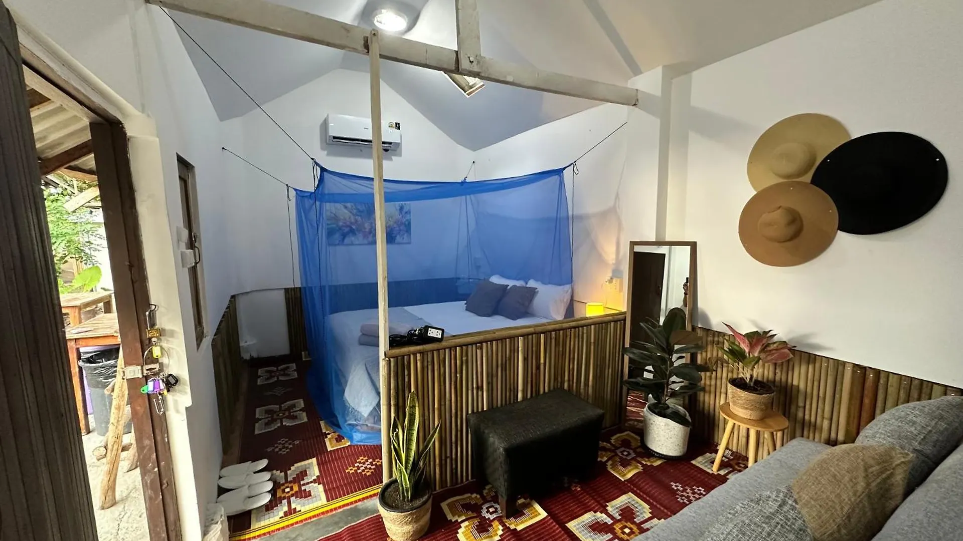 Hostel Garden Beach Bungalows Ko Lanta
