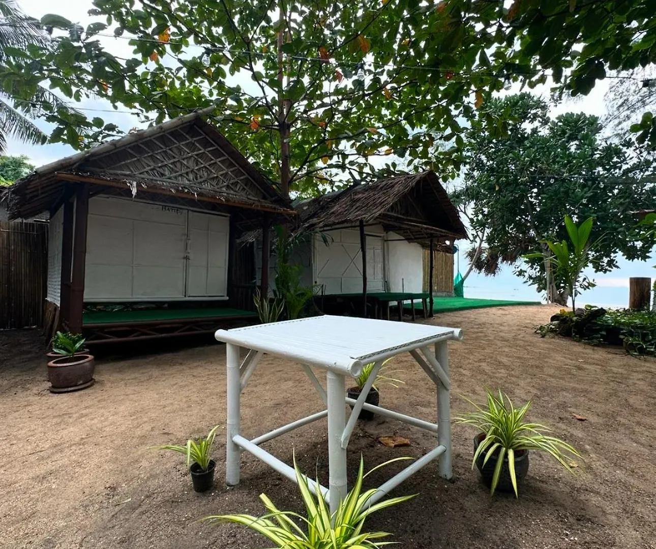 Hostel Garden Beach Bungalows Ko Lanta