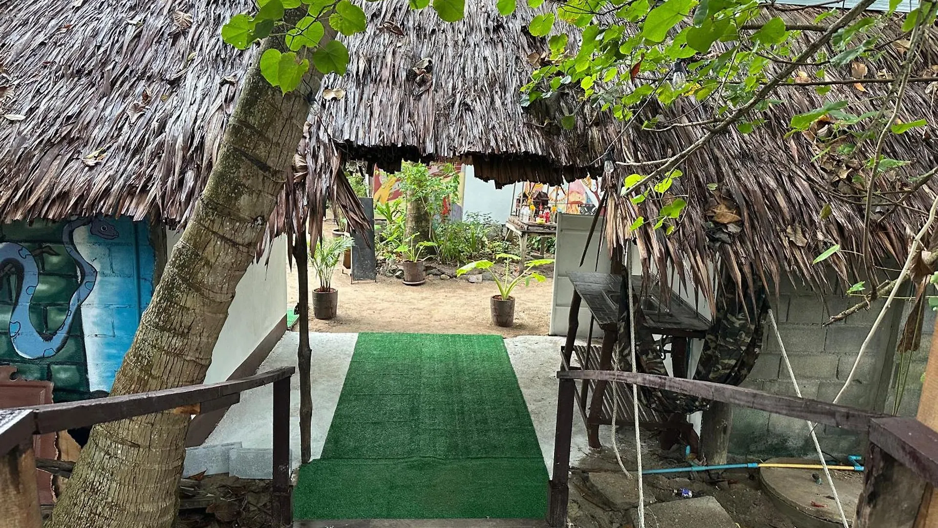Hostel Garden Beach Bungalows Ko Lanta